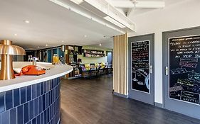 Greet Hotel Bordeaux Floirac Arena